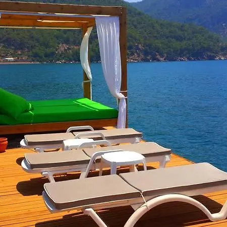 Hotel Ekincik Rezort 2*