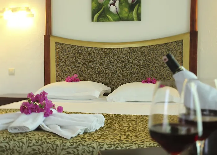 Hotel Ekincik 리조트 Ekincik